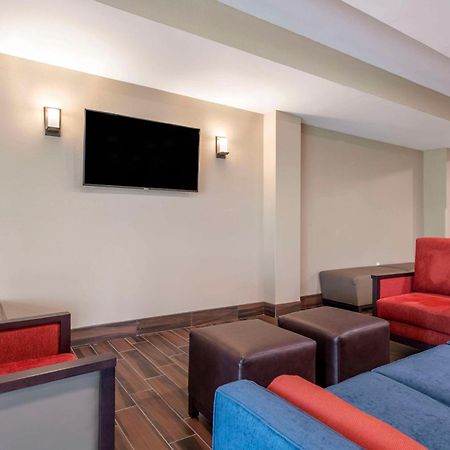 Comfort Suites Daytona Beach-Speedway Exterior photo