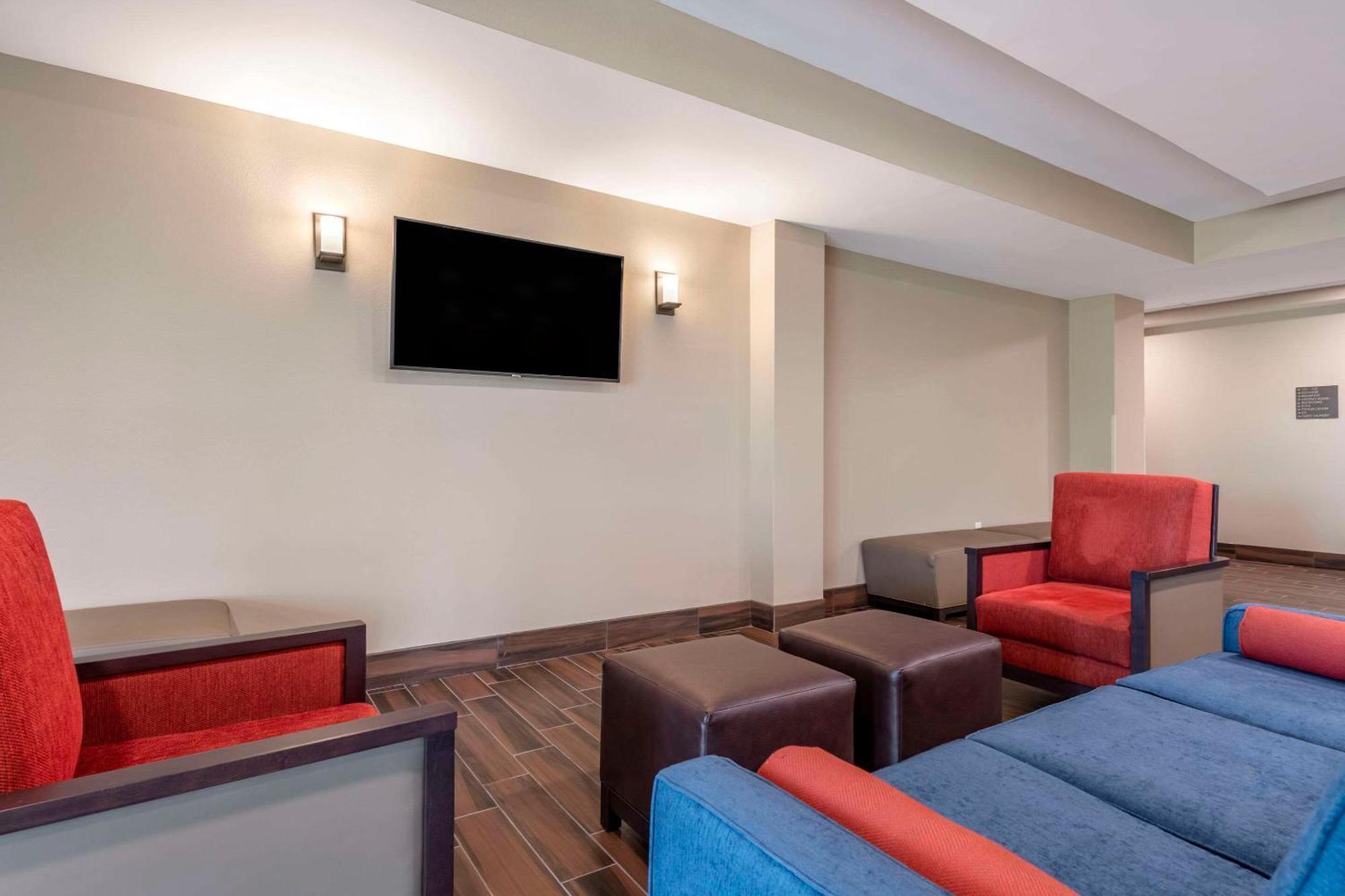 Comfort Suites Daytona Beach-Speedway Exterior photo